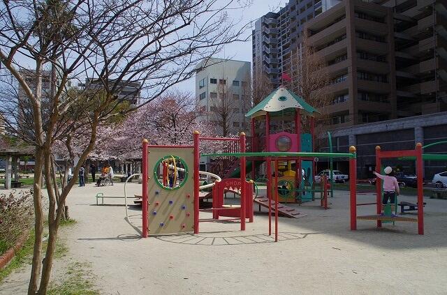 住吉公園 (692m)