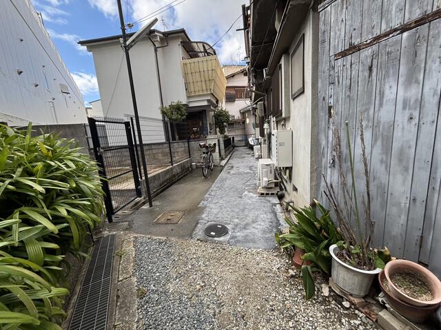 南西側前面道路の様子