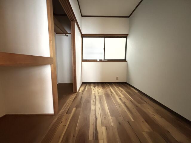 収納／約３帖の納戸はたっぷり収納可能です