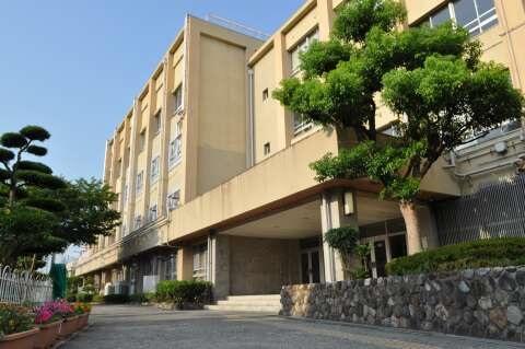 大阪市立住吉小学校 (987m)