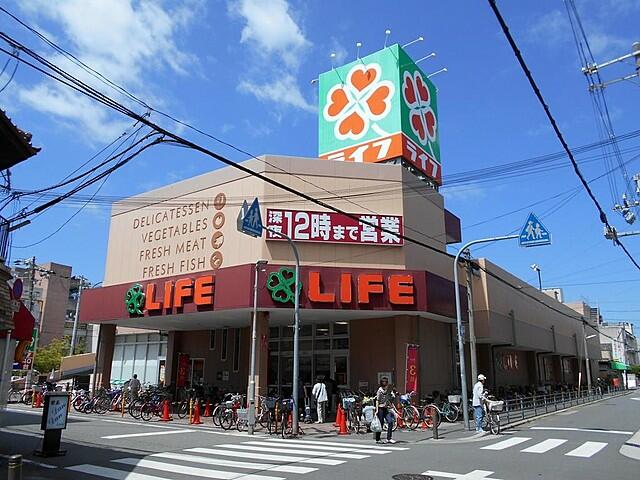 ライフ加賀屋店 (766m)