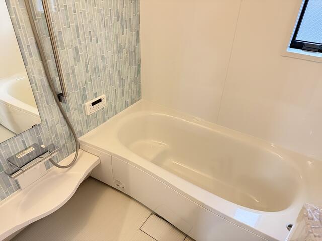 浴室／浴室乾燥機付です。