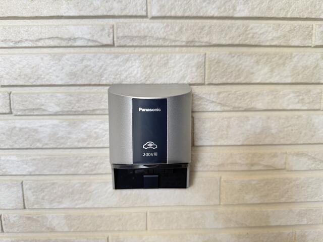 車用の充電コンセント付です。