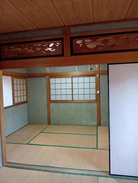 リビング以外の居室／２階　和室６帖