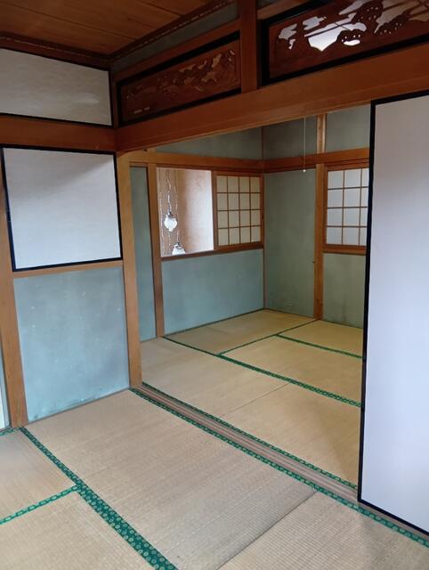 リビング以外の居室／２階　和室６帖