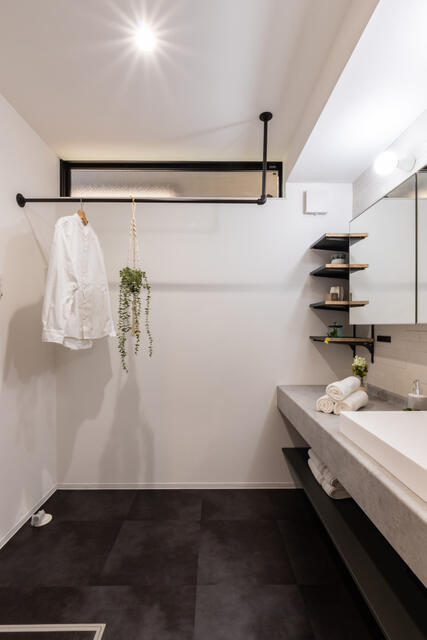 ハンガーラック／撮影日2025-08-04