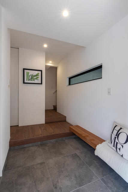 玄関／住まいの「第一印象」となる玄関／撮影日2025-08-04