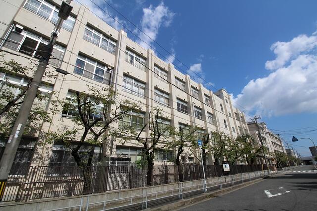 大阪市立城陽中学校 (625m)