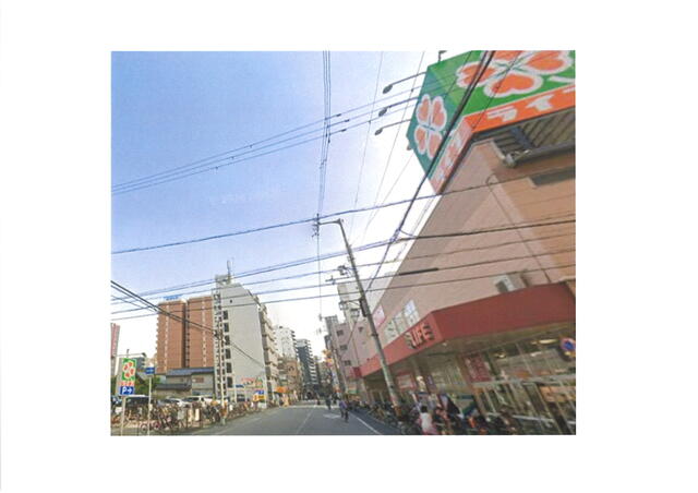 ライフ大国町店 (419m)