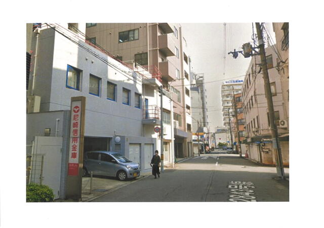 尼崎信用金庫大国町支店 (475m)