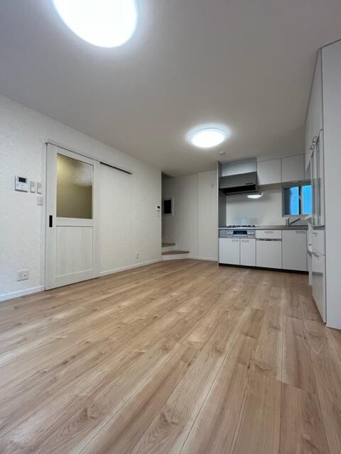 リビング／明るく広々としたＬＤＫはご家族が自然と集まる空間に／撮影日2023-01-27