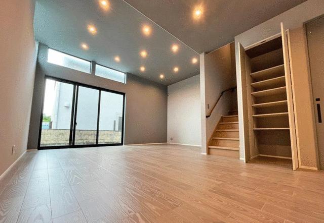 detached 大阪府寝屋川市成田東町