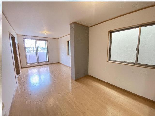 リビング／ＬＤＫ　広々１９帖