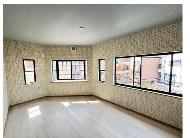 リビング以外の居室／洋室　フローリング張替え新調