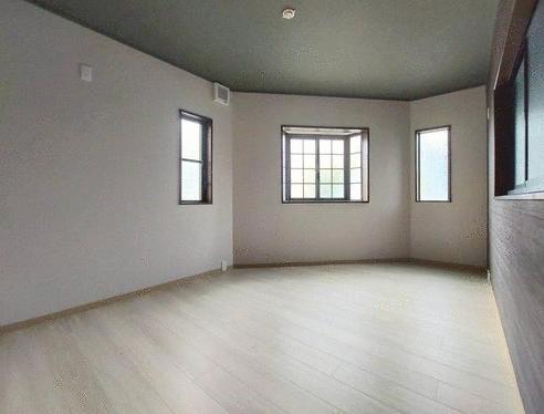 リビング以外の居室／洋室　フローリング張替え新調