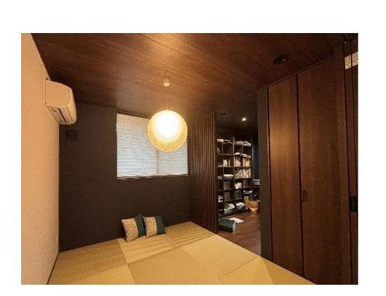 リビング以外の居室／和室４．５帖