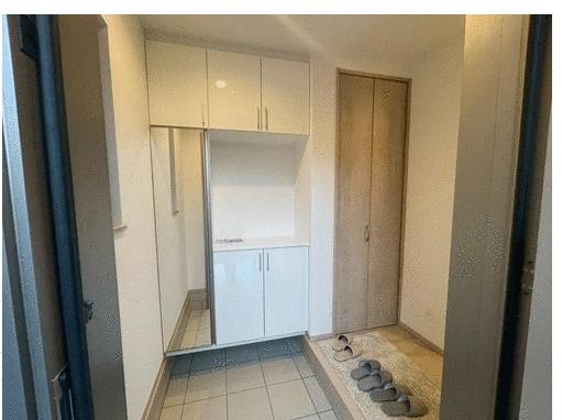 玄関／玄関　廊下　シューズボックスミラー付き