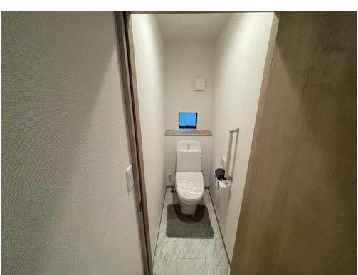 トイレ／シャワートイレ　１階　２階共