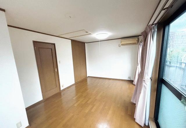 リビング以外の居室／洋室