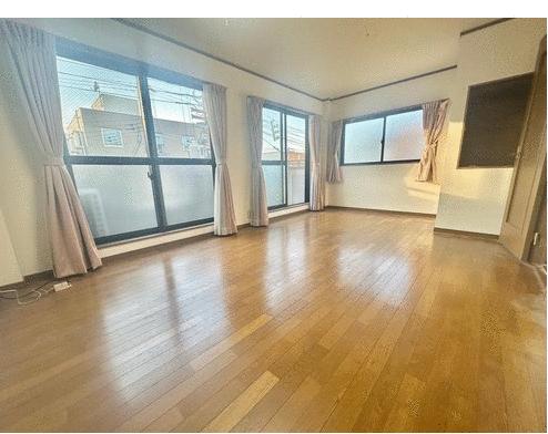 リビング／ＬＤＫ　広々１６帖