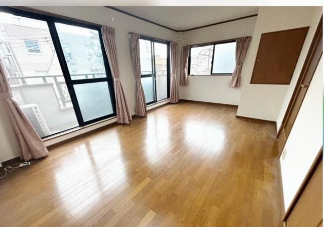 リビング／ＬＤＫ　広々１６帖