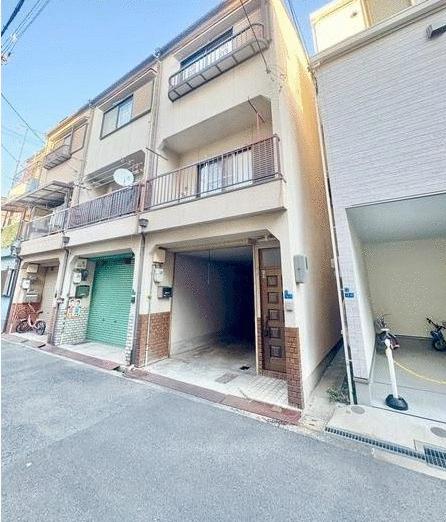 現地（外観）／西向き　陽当たり　通風　良好です