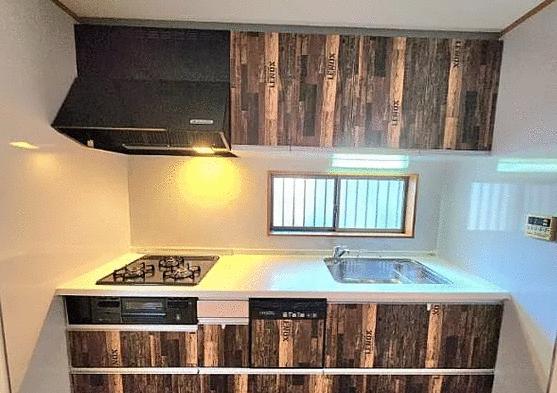 キッチン／システムキッチン新品同様　食洗器あり　ビルトインコンロ新調