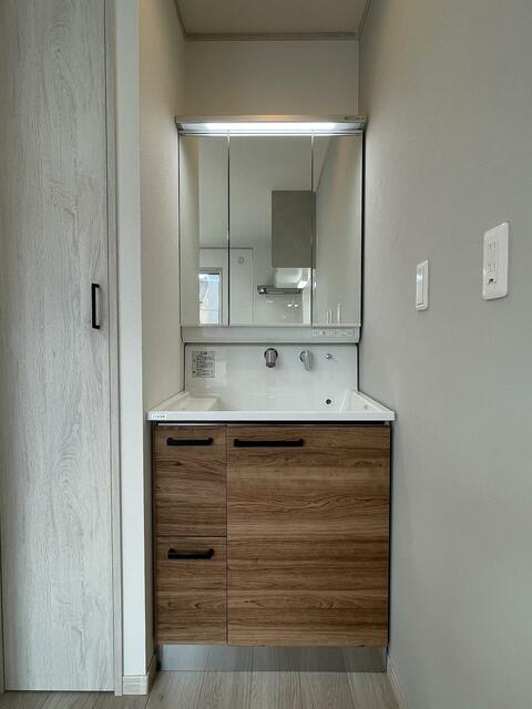 洗面台・洗面所／同仕様の施工例。