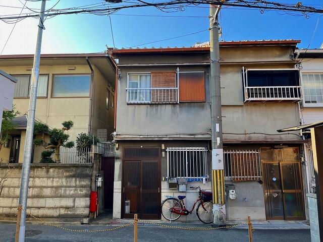 住戸からの眺望／目の前は２階建住宅です。／撮影日2025-12-16