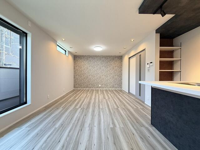 リビング／採光タップリで明るいリビングです。広々としたＬＤＫは約１８帖