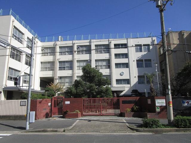 大阪市立鴫野小学校 (470m)