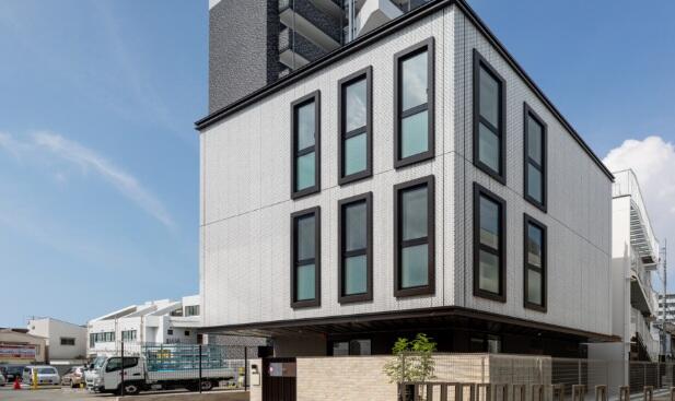 ポピンズナーサリースクール鴫野 (220m)