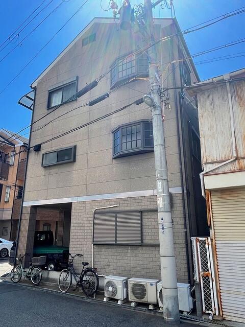 現地（外観）／北側約６ｍ×東側約４ｍ道路の北東角地につき、陽当り・通風大変