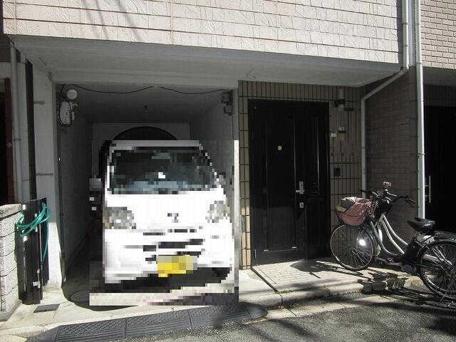 現地（駐車場）／ガレージ部分