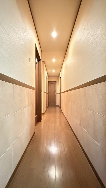 リビング以外の居室／２Ｆ廊下です！