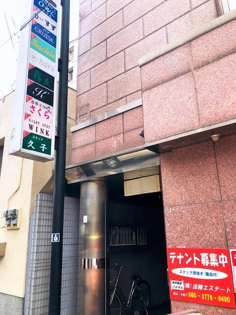 共用部エントランス／本格的なレジャービルです！