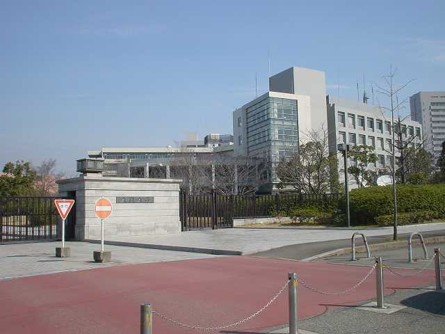 国立大阪大学 (1,728m)
