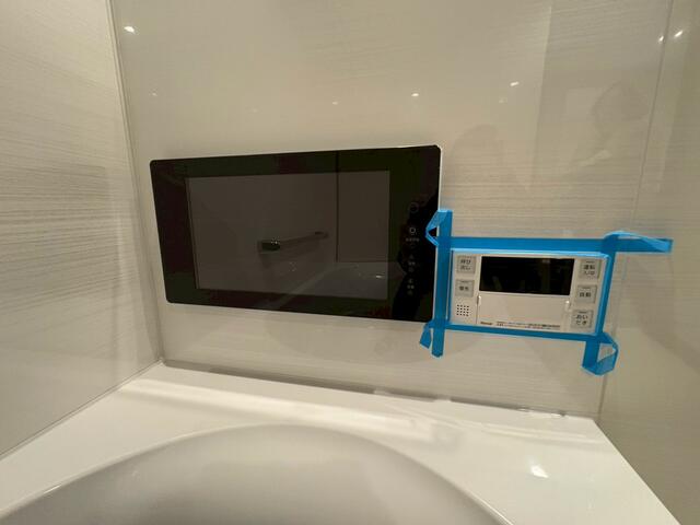浴室／浴室にはテレビを設置しており、ゆったりとしたバスタイムを楽し／撮影日2026-03-14