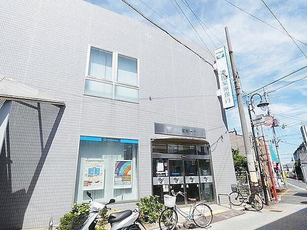 池田泉州銀行諏訪森支店 (155m)