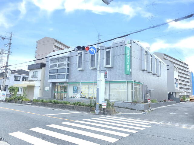 関西みらい銀行深井支店 (166m)