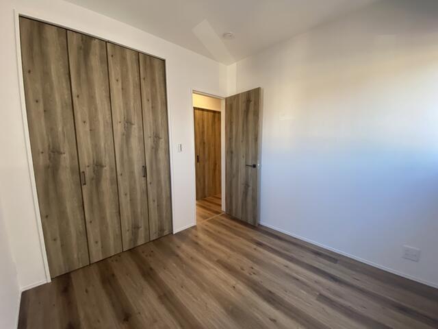 リビング以外の居室／１Ｆの４．５帖は独立した１部屋です／静かに在宅勤務にも、高齢／撮影日2025-10-17