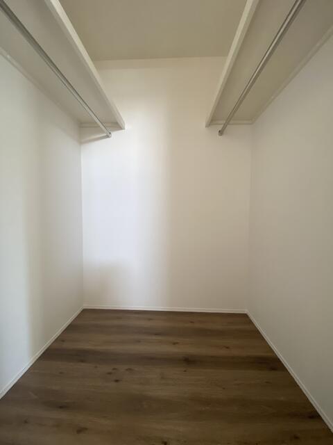 収納／何かと頭を使う洋服の収納もウォークインクローゼットは強い味方／撮影日2025-10-17