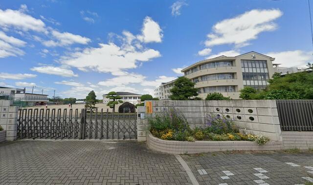 河南町立中学校 (2,141m)