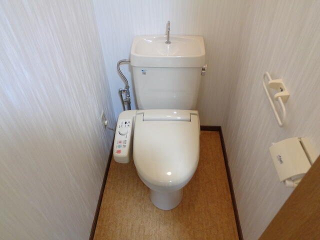 トイレ／ウォシュレット付き