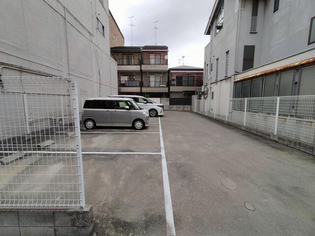 現地（駐車場）