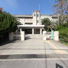 泉佐野市立佐野中学校 (1,092m)