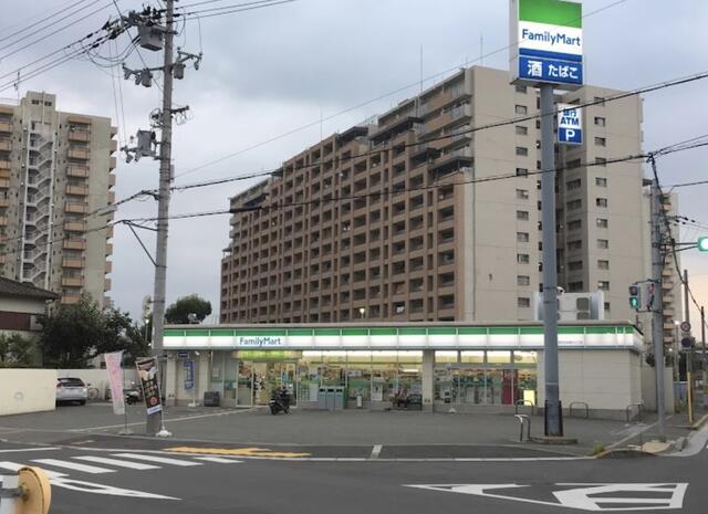 ファミリーマート堺百舌鳥梅町三丁店 (178m)