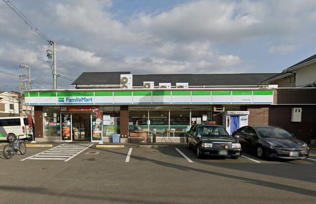 ファミリーマート門真北島店 (472m)