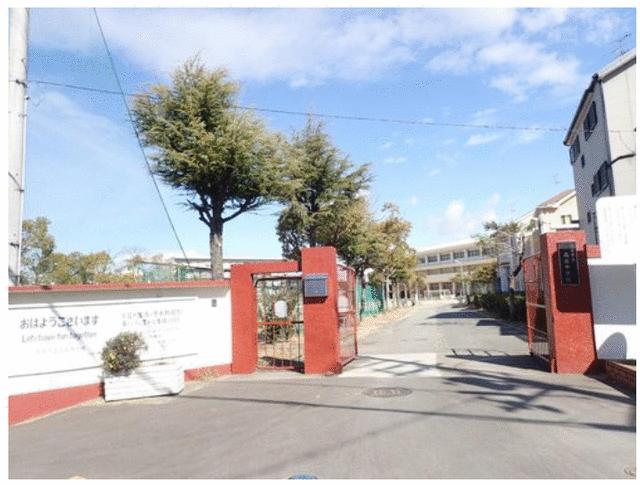 高石市立高石中学校 (288m)