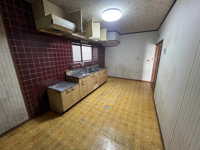 detached 大阪府泉南市信達市場 地図を見る